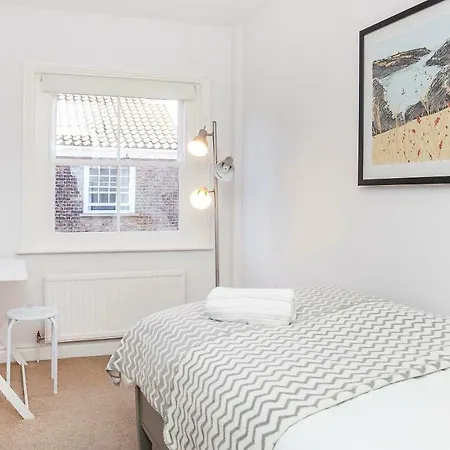 Malt Shovel Court With Free Parking Appartamento